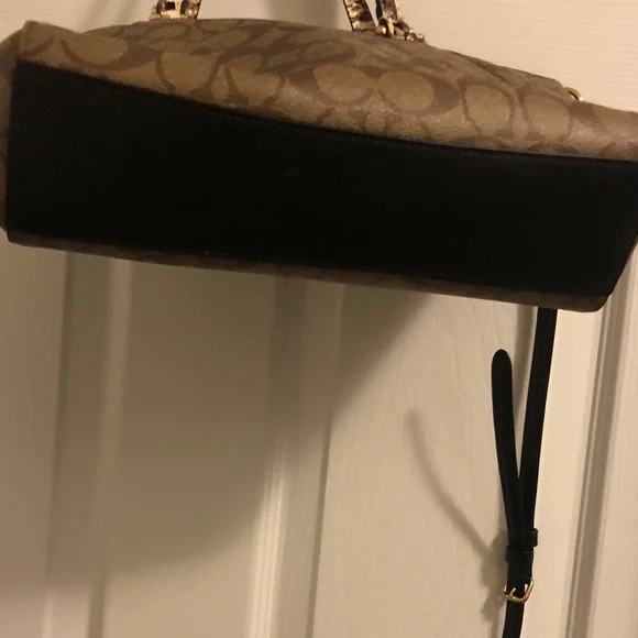 Coach Brown and Tan Signature Crossbody Bag - Picture 5 of 8